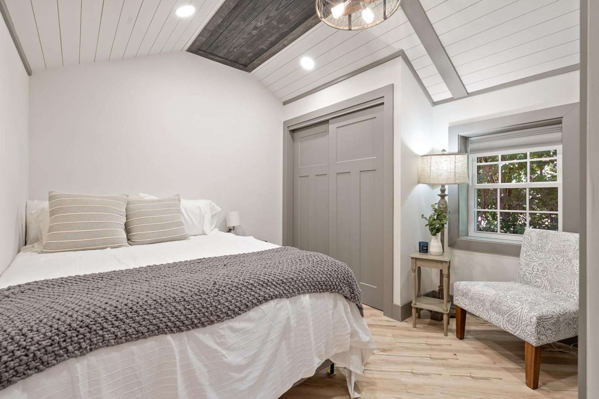 Care Taker Holiday home