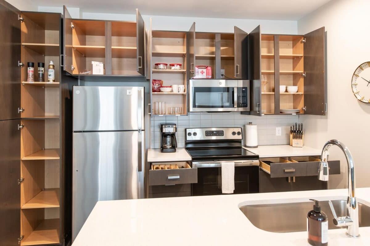 Cozysuites Stunning 3br In Downtown *