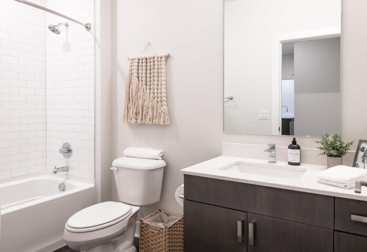 Apartment Cozysuites Stunning 3br In Downtown