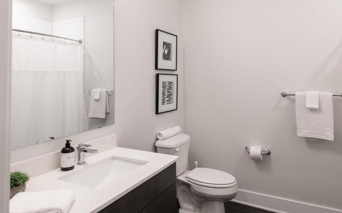 Cozysuites L Prime 1br In Downtown Apartment