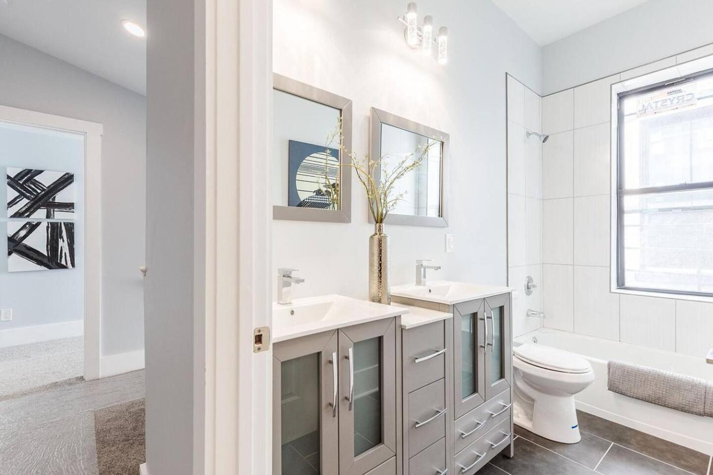 Family And Friends Otr Luxury Downtown Otr Holiday home