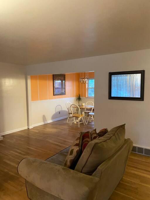 Lovely Away From 4br 3ba