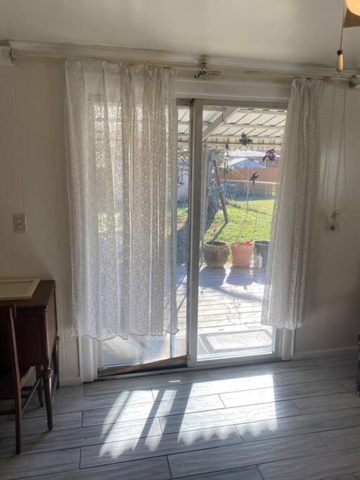 Lovely Away From 4br 3ba Holiday home *
