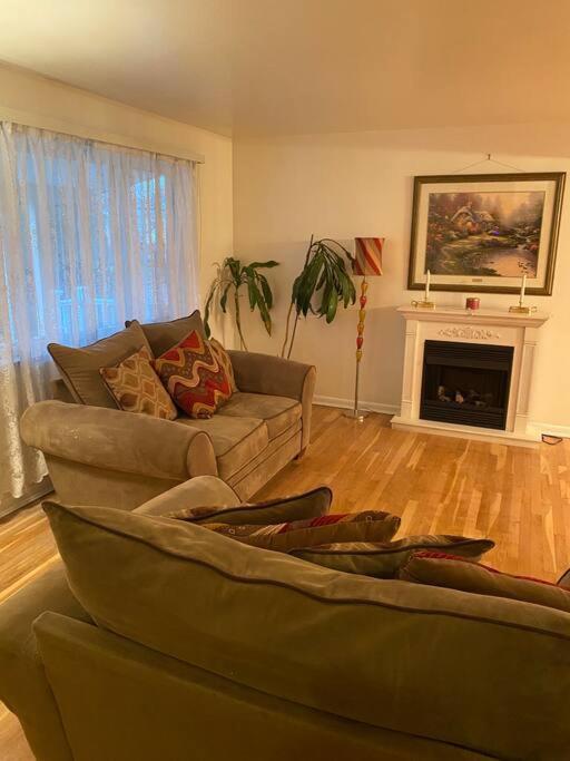 Holiday home Lovely Away From 4br 3ba *