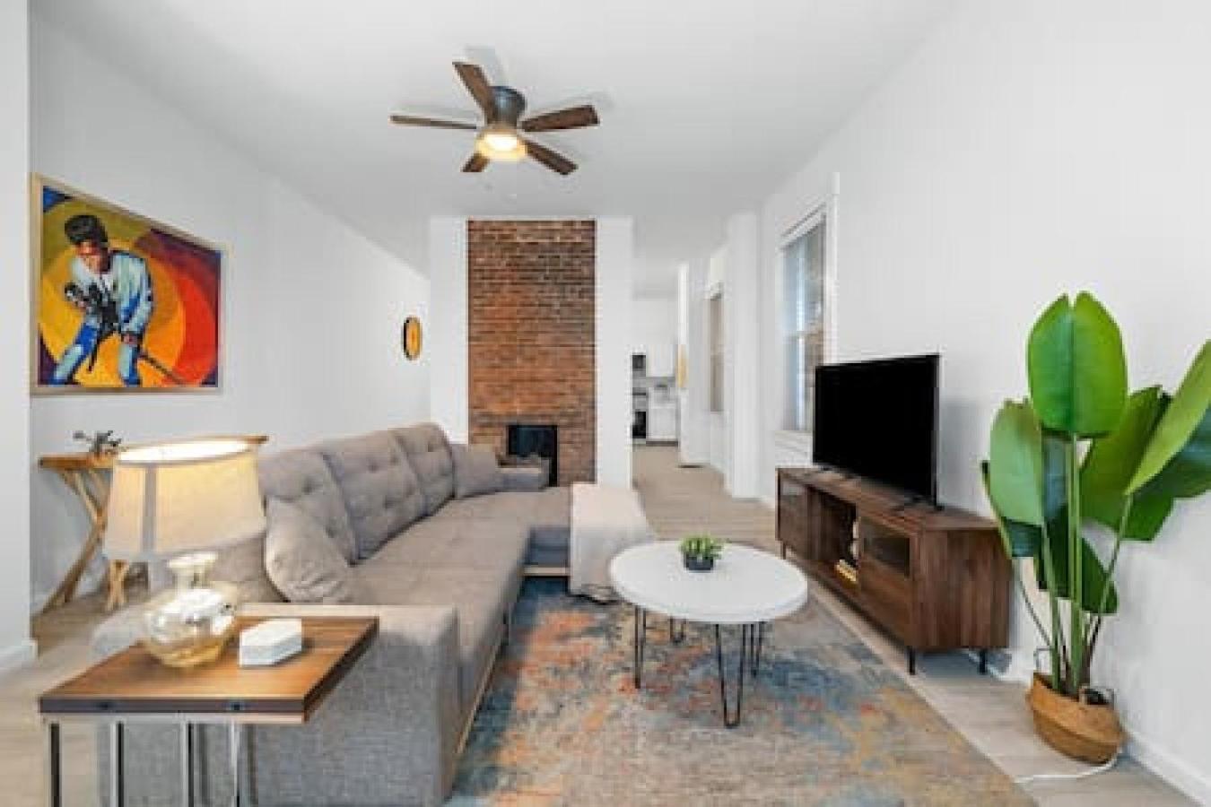 Charming Mt. Adams 1br - Near Downtown & Stadiums Apartment Cincinnati
