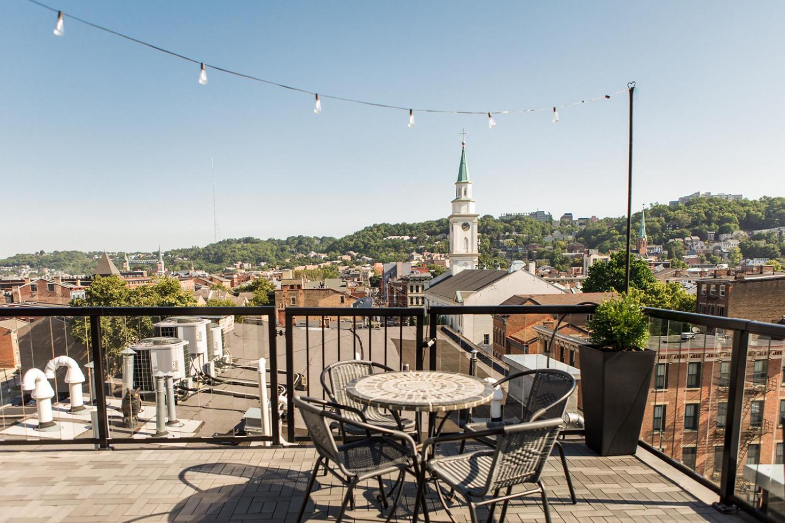 The Penthouse- Heart Of Otr W/rooftop Terrace