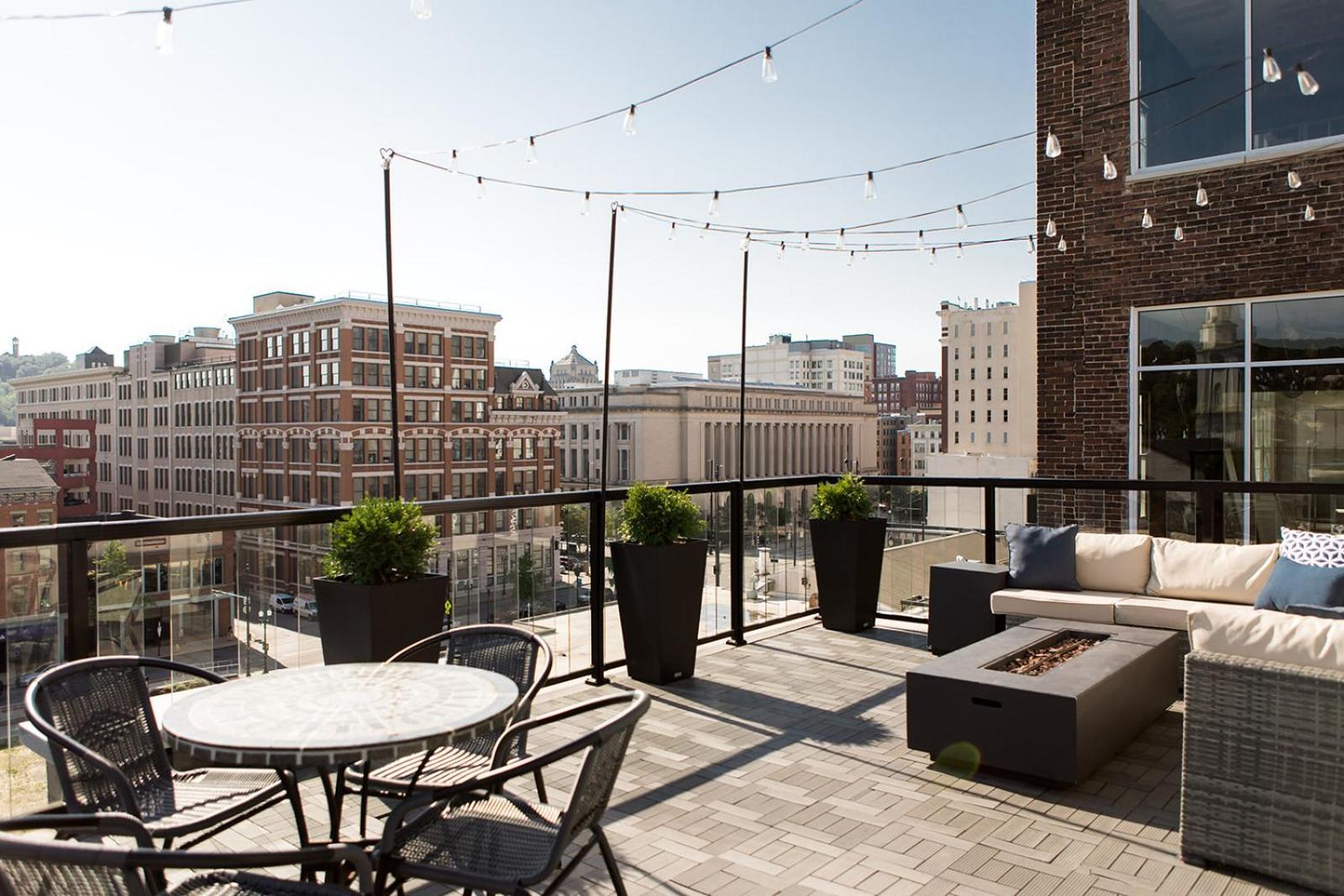 The Penthouse- Heart Of Otr W/rooftop Terrace Cincinnati