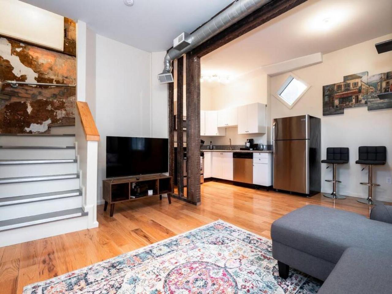 Spacious In Otr - Findlay Market Holiday home