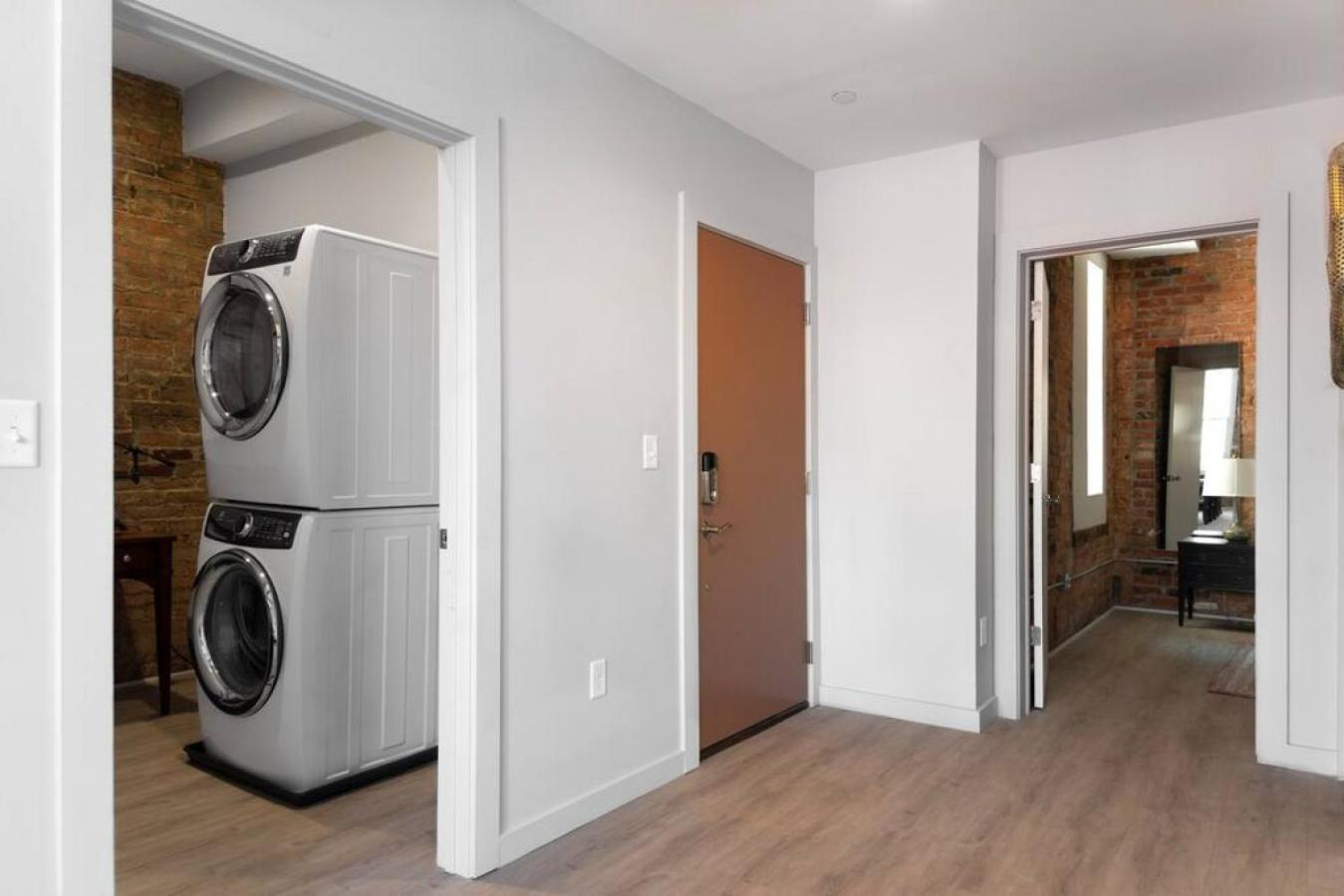 Entire Historic Building Sleeps 30 Cincinnati
