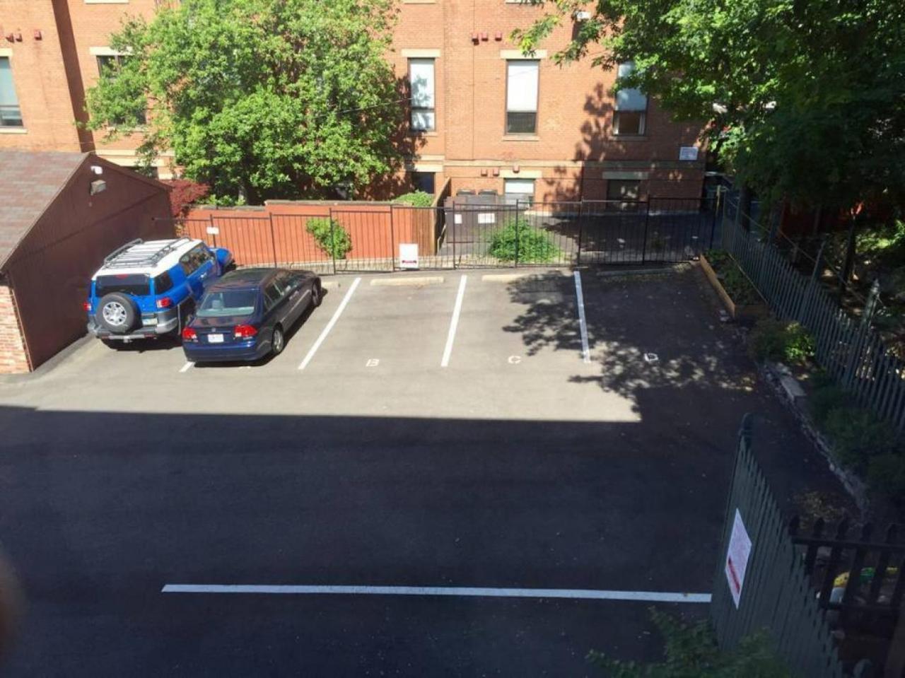 Apartment 2 Large Apts W Parking - Downtown Over The Rhine *