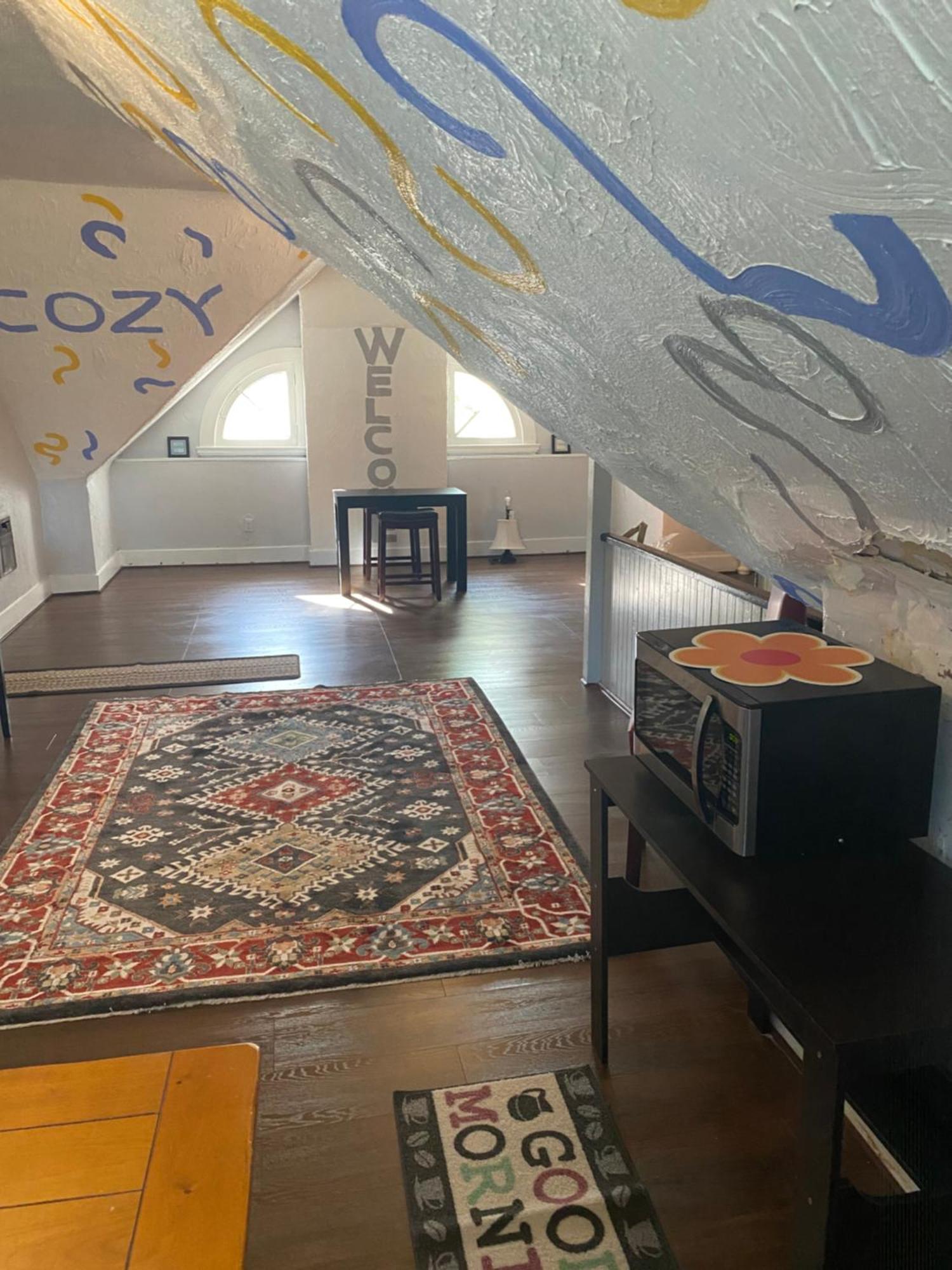 Awesome Attic Studio3b Private /shared