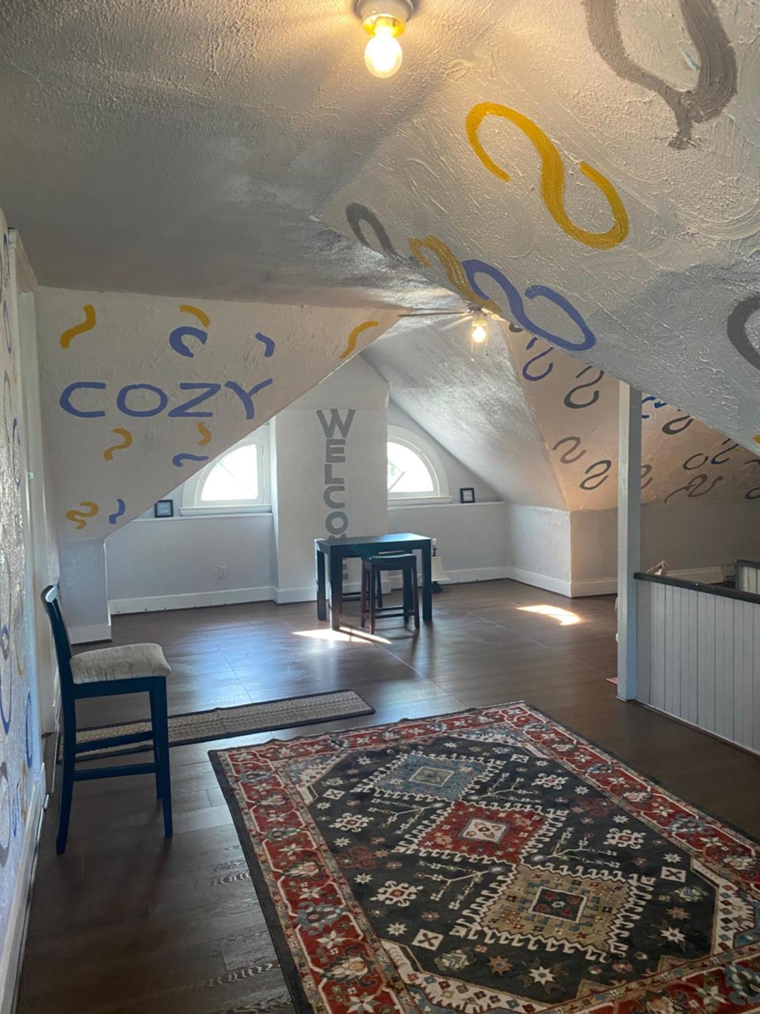 Apartment Awesome Attic Studio3b Private /shared *
