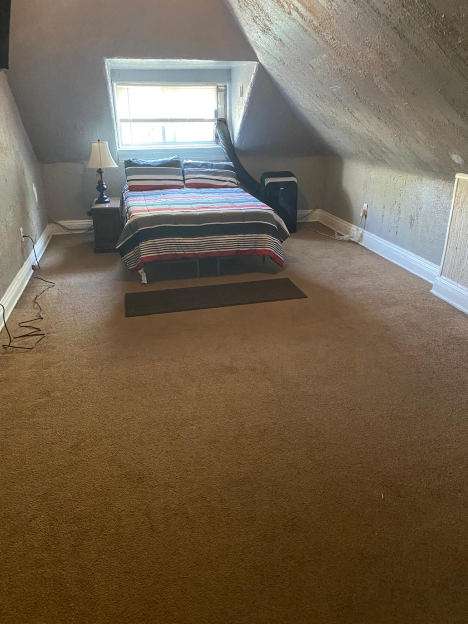 Awesome Attic Studio3b Private /shared Cincinnati