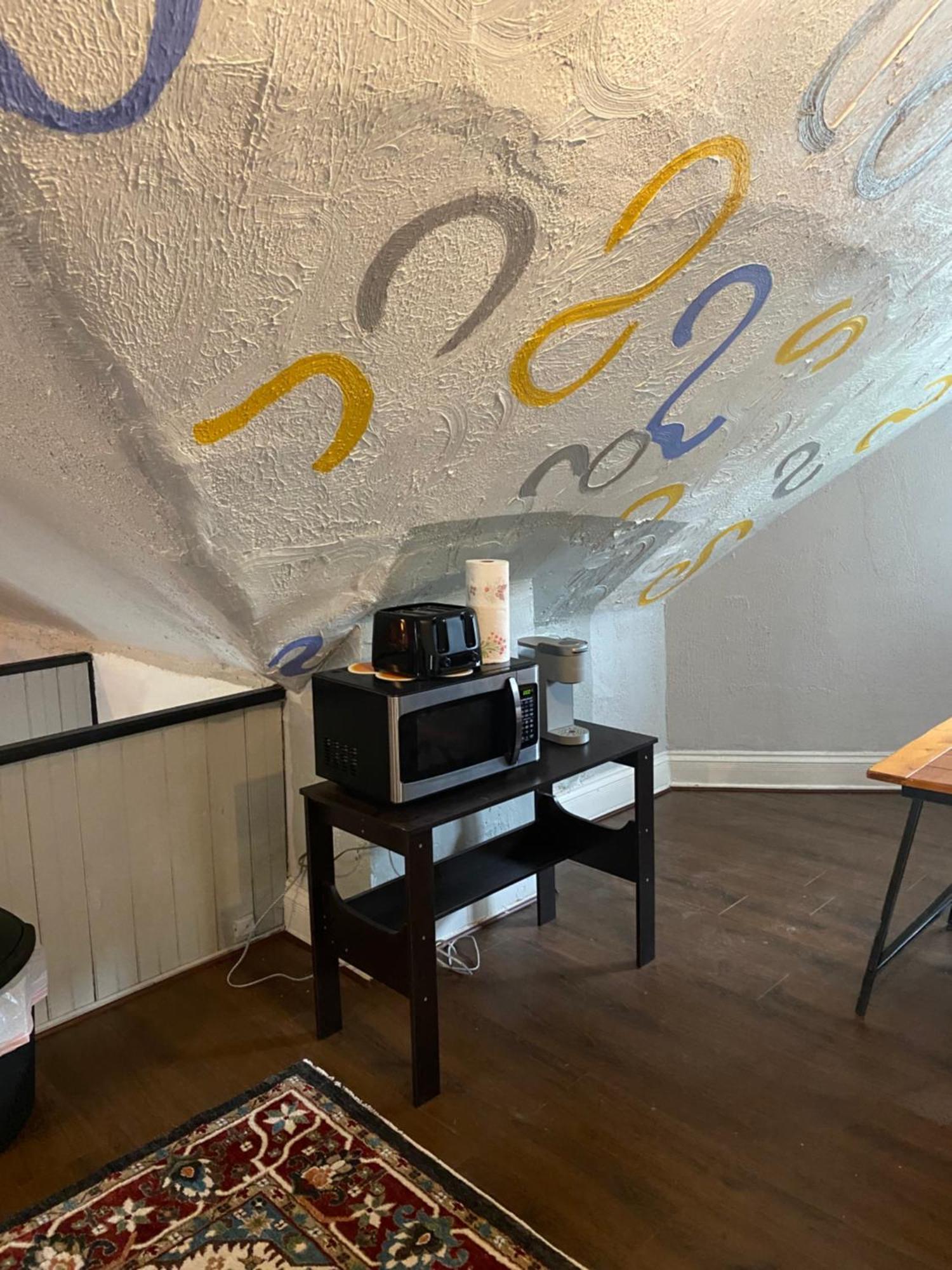 Apartment Awesome Attic Studio3b Private /shared