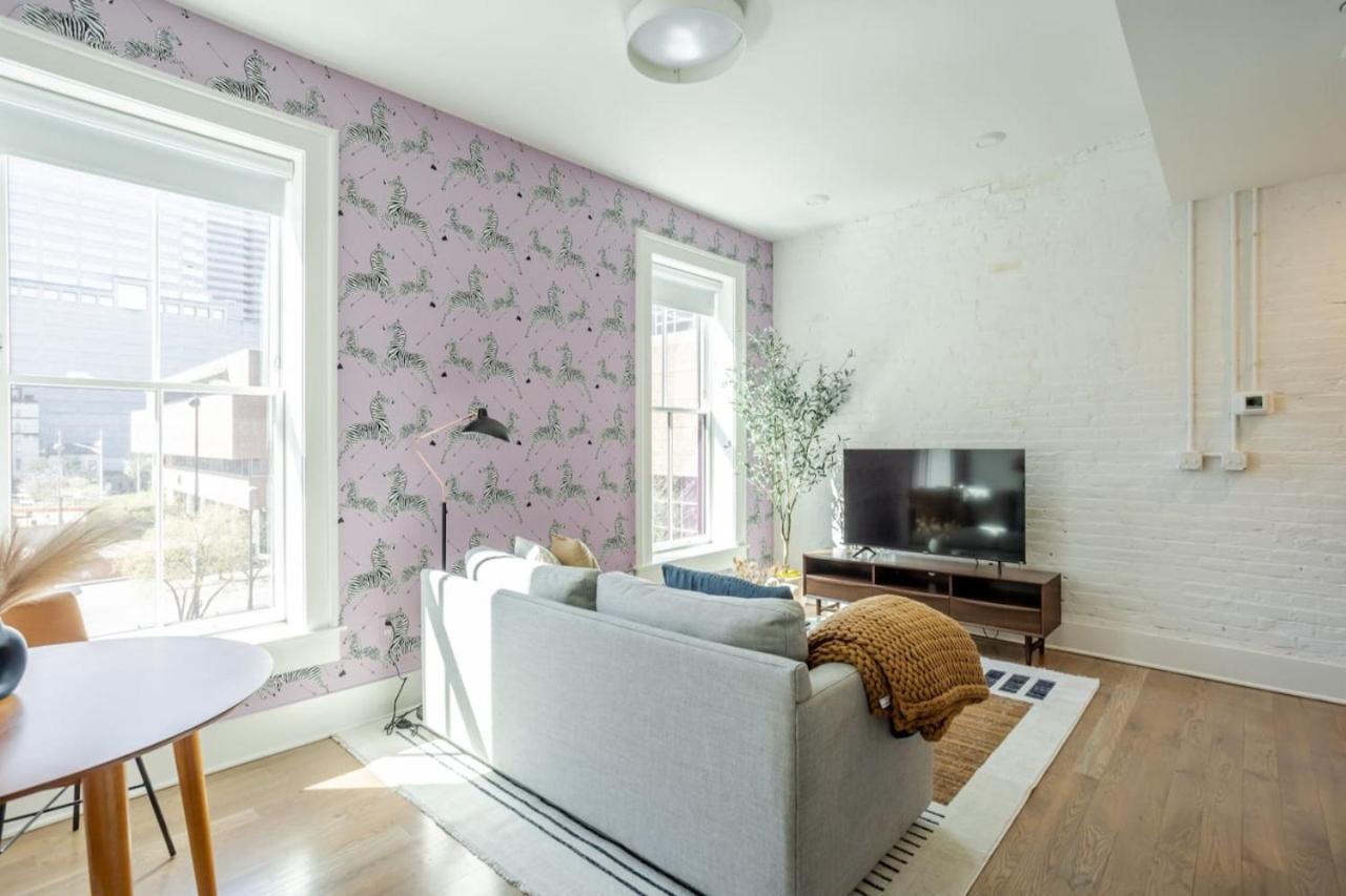 Stylish Dtwn With King Bed By Kroger, Restaurants, Parking *