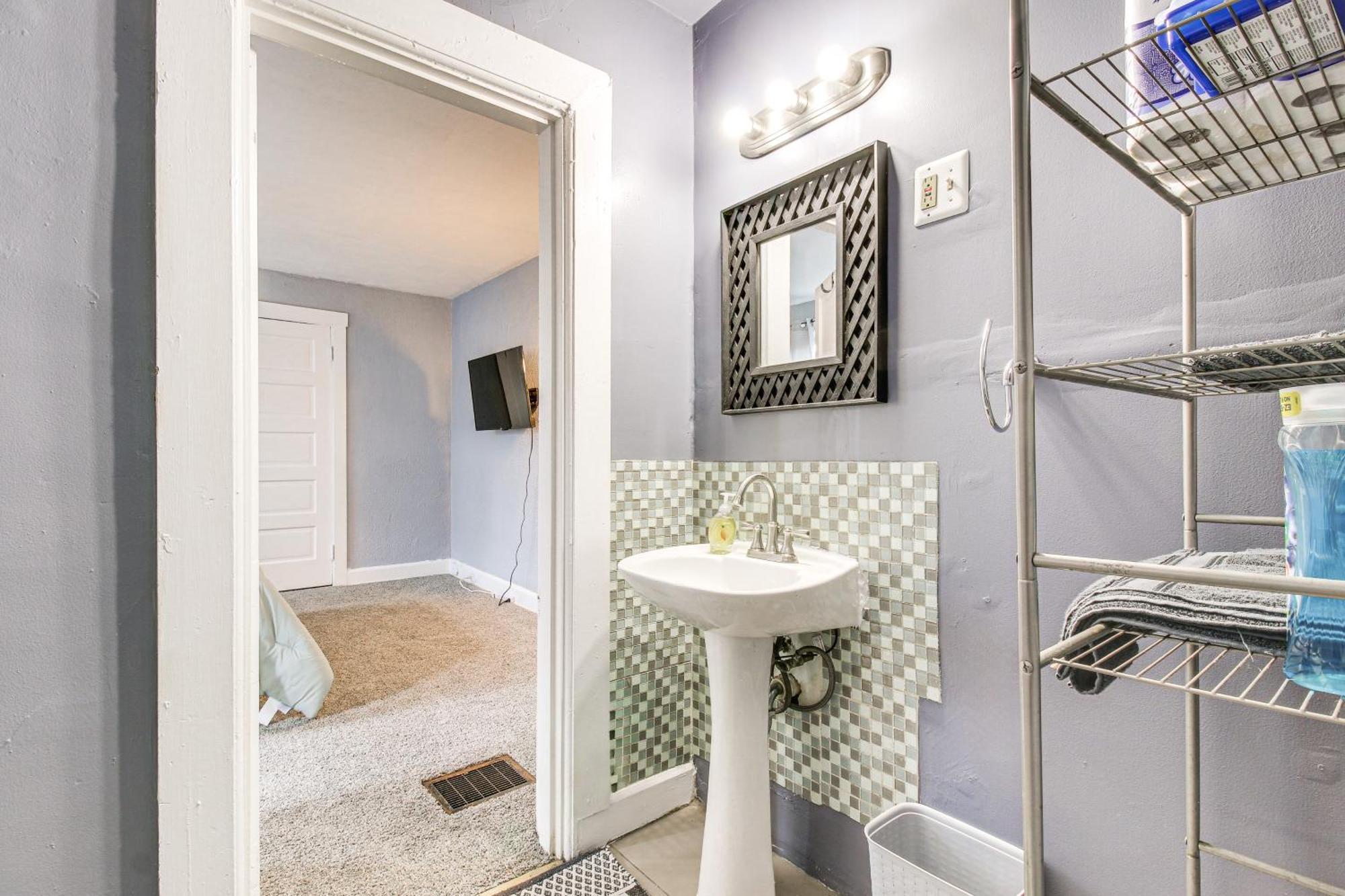5 Mi To Downtown! Apartment *