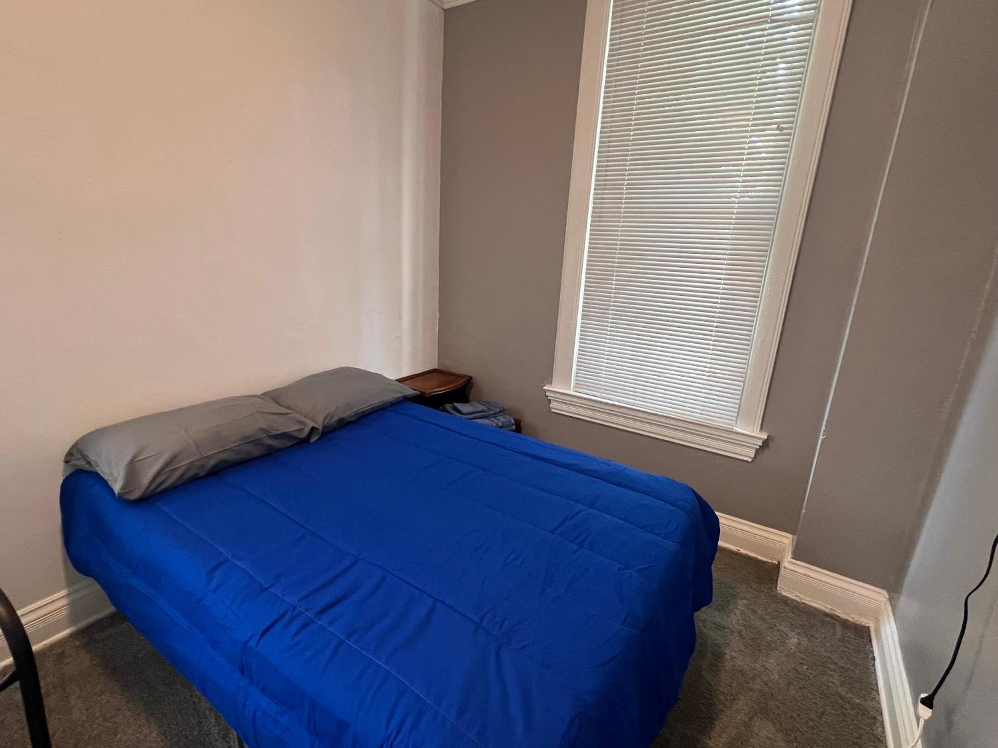 Second Floor Petite Private Apartment Cincinnati