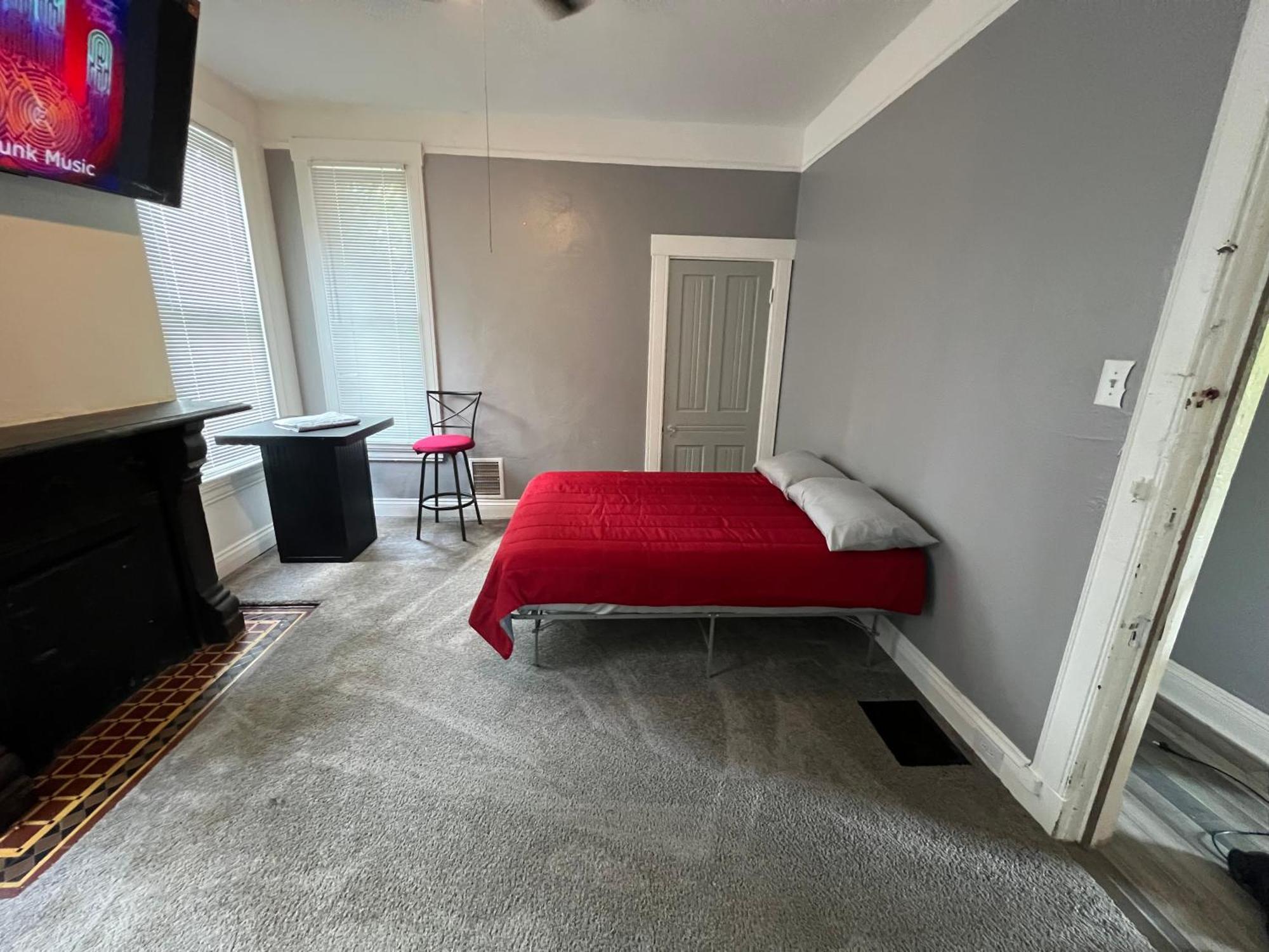 Second Floor Standard Private *