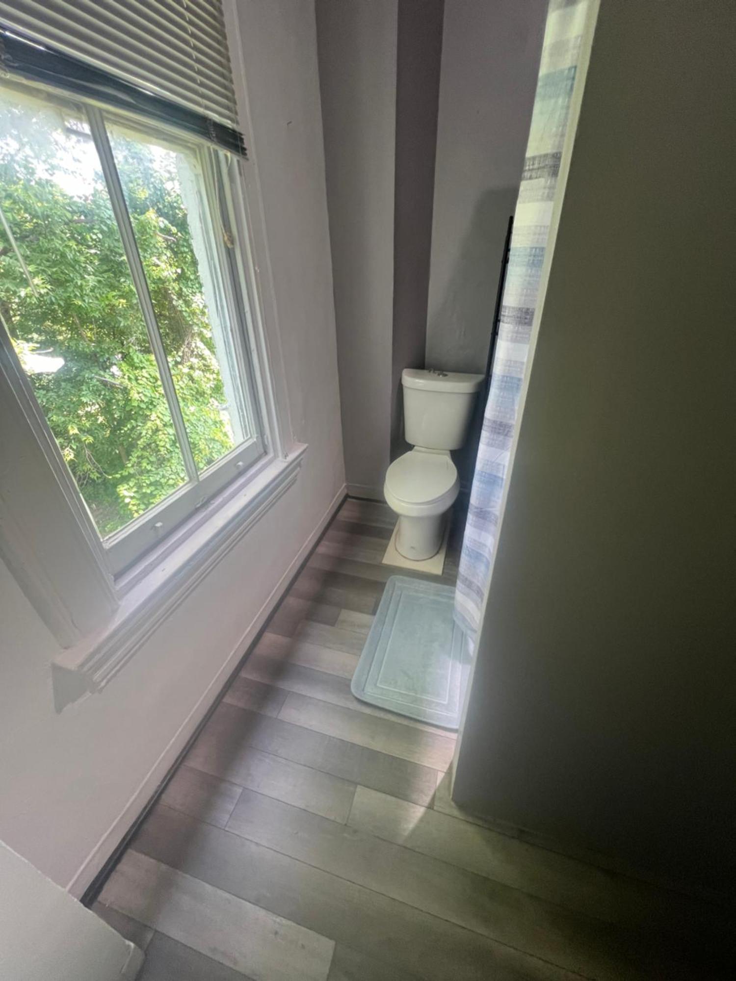 Second Floor Standard Private Apartment Cincinnati