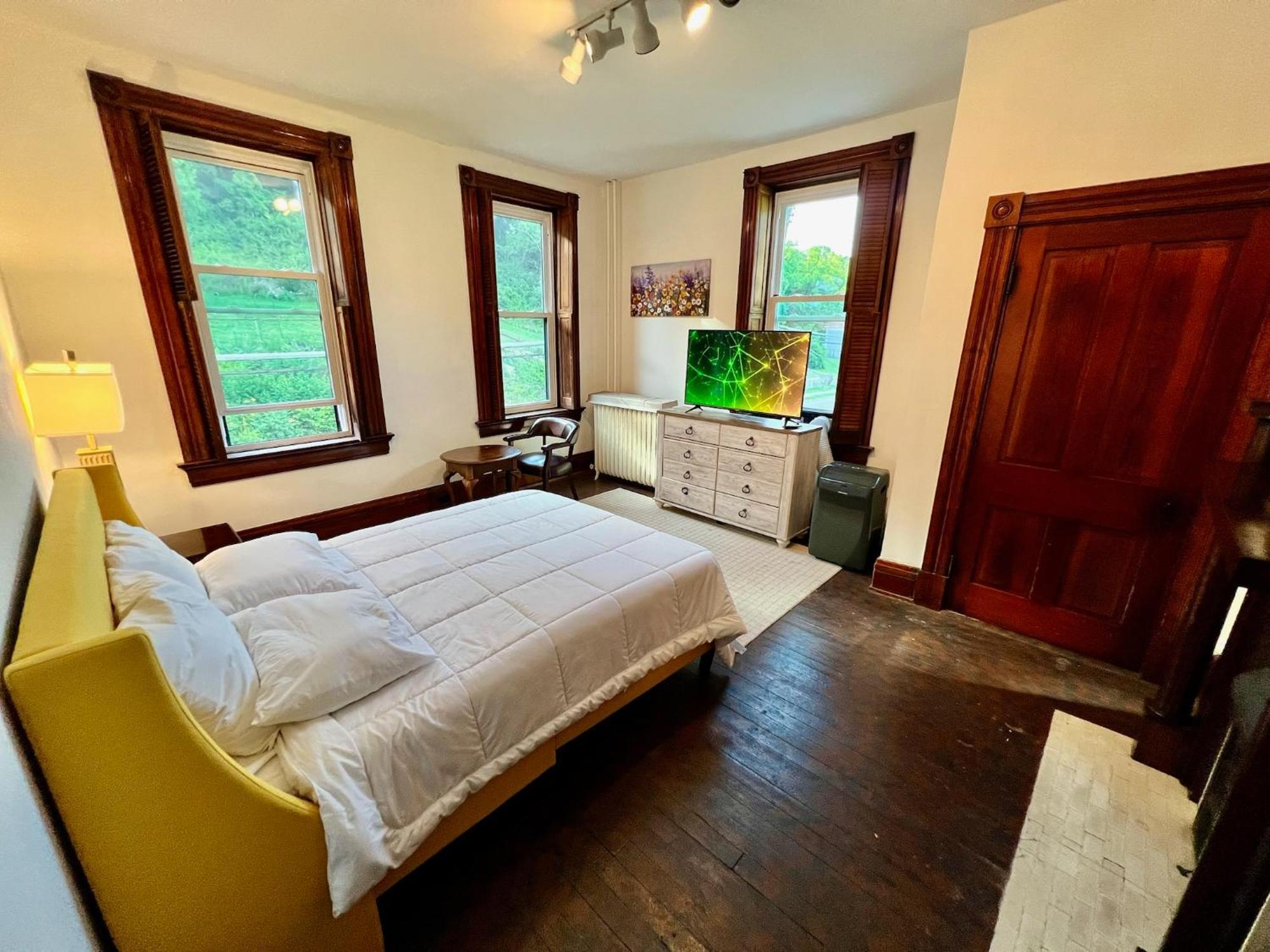 Private Bdrm 3 In Spacious House Views Cincinnati