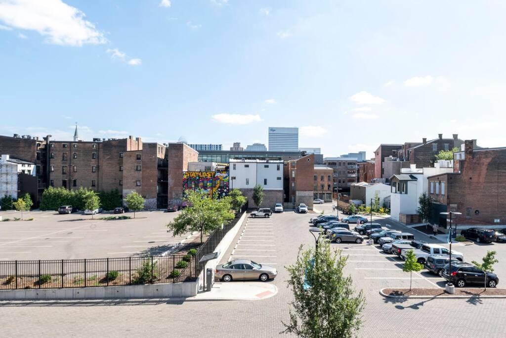 Otr, Queen Bed, 50in Tv, Workspace, Near Lightrail