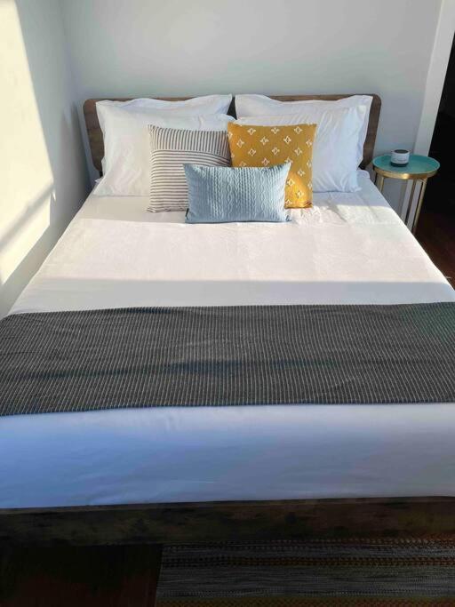 Otr, Queen Bed, 50in Tv, Workspace, Near Lightrail Cincinnati