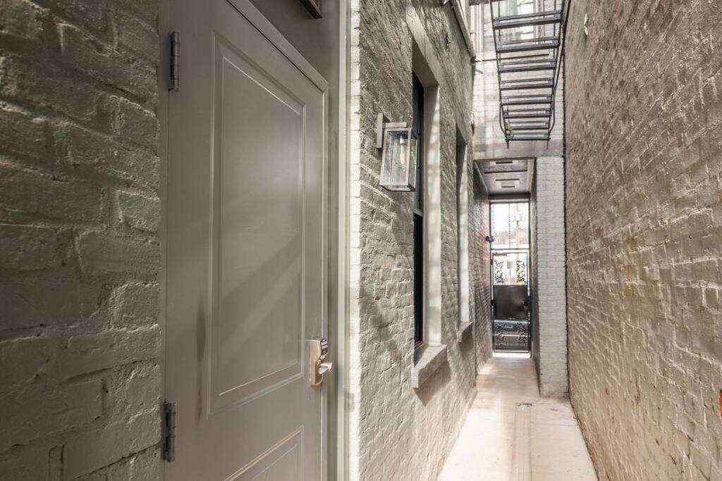 Otr, Queen Bed, 50in Tv, Workspace, Near Lightrail Apartment
