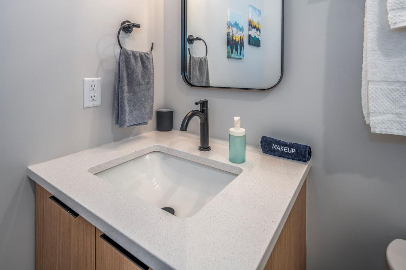 Apartamento Over-the-rhine, 3 Lux Queen Beds, Steps To Tql, Findlay Market & Light Rail, Fast Wifi, Sleeps 7ppl
