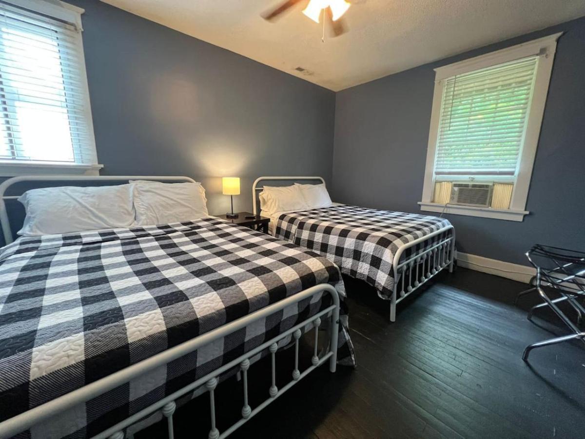 House With 10 Beds Sleeps 16 Free Driveway Parking * Cincinnati
