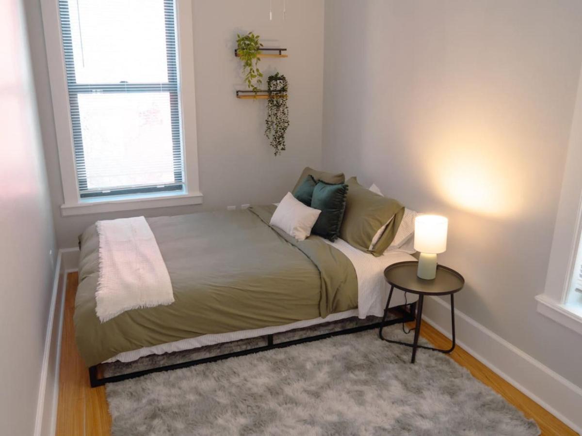 2 Blocks From Tql Stadium 2br 1.5ba Apartment *