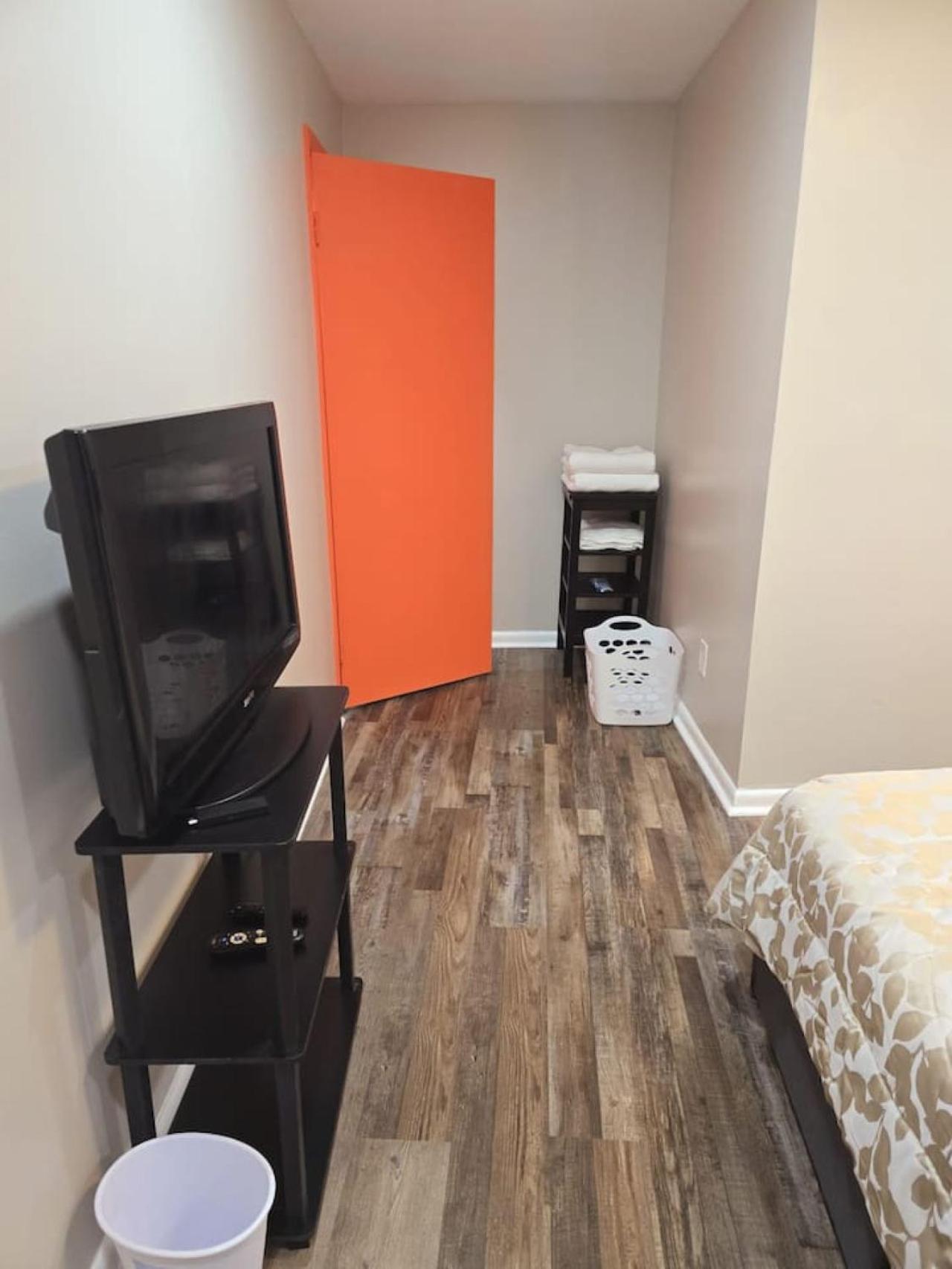 Cozy 1br In Pleasant Ridge Apartment *