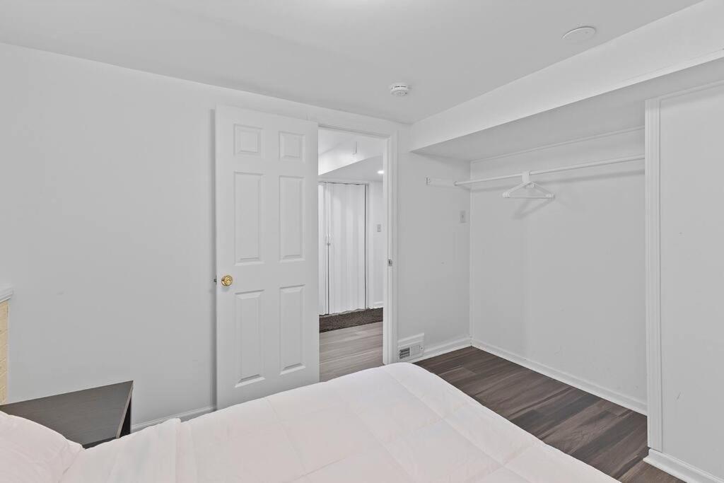 Crystal Ethan - 5 Bedroom Cincinnati