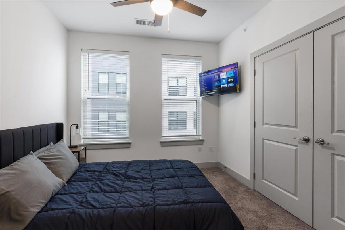 Apartment Spacious 14br 14ba Near Downtown