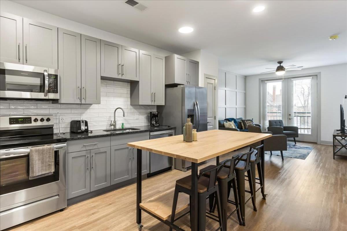 Apartment Cozy 10br 10ba Combined Near Downtown