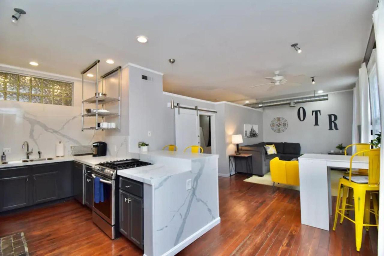 Walk To Everything - Sports, Food, Music, Downtown Holiday home *