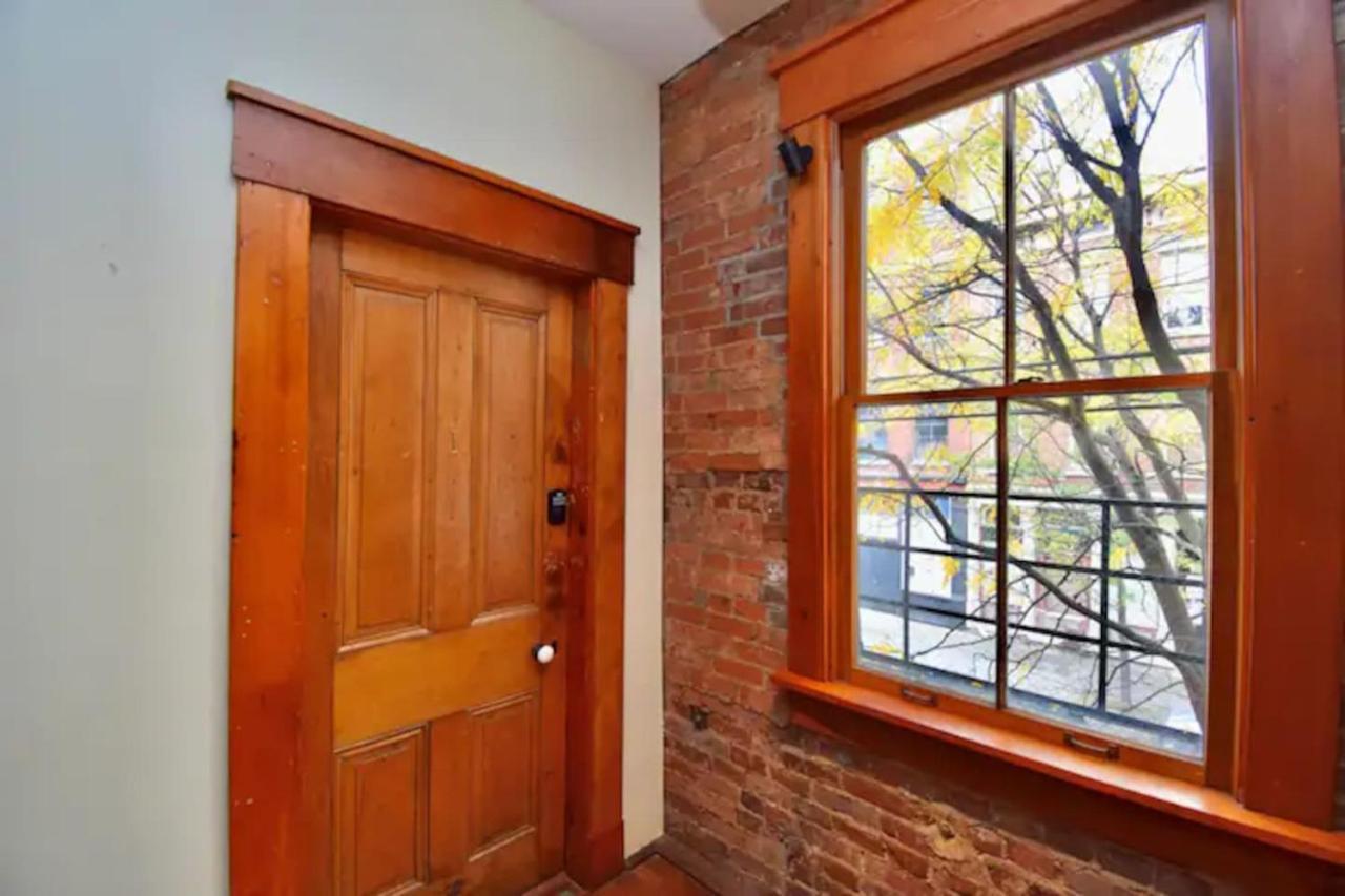 Holiday home Walk To Everything - Sports, Food, Music, Downtown *