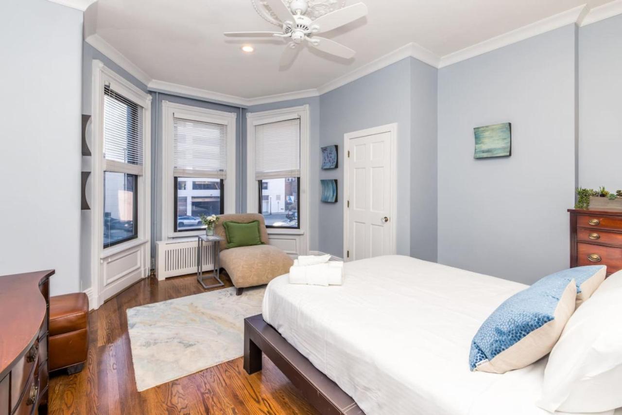Luxury Brownstone - Walk To - Washington Park Holiday home Cincinnati