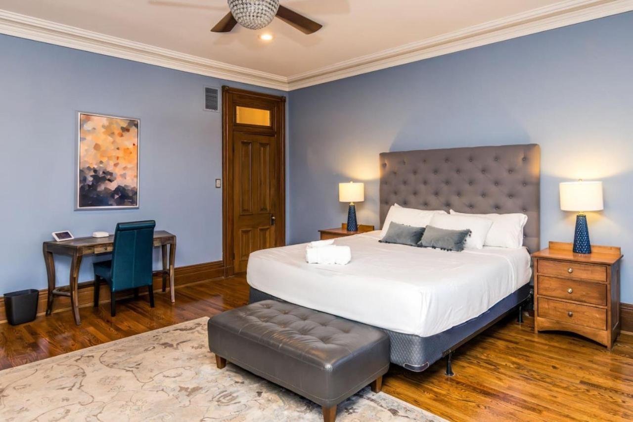 Holiday home Luxury Brownstone - Walk To - Washington Park *