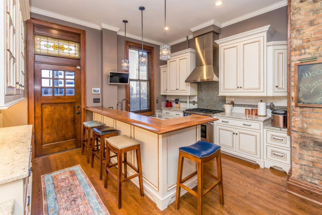 Luxury Brownstone - Walk To - Washington Park Cincinnati