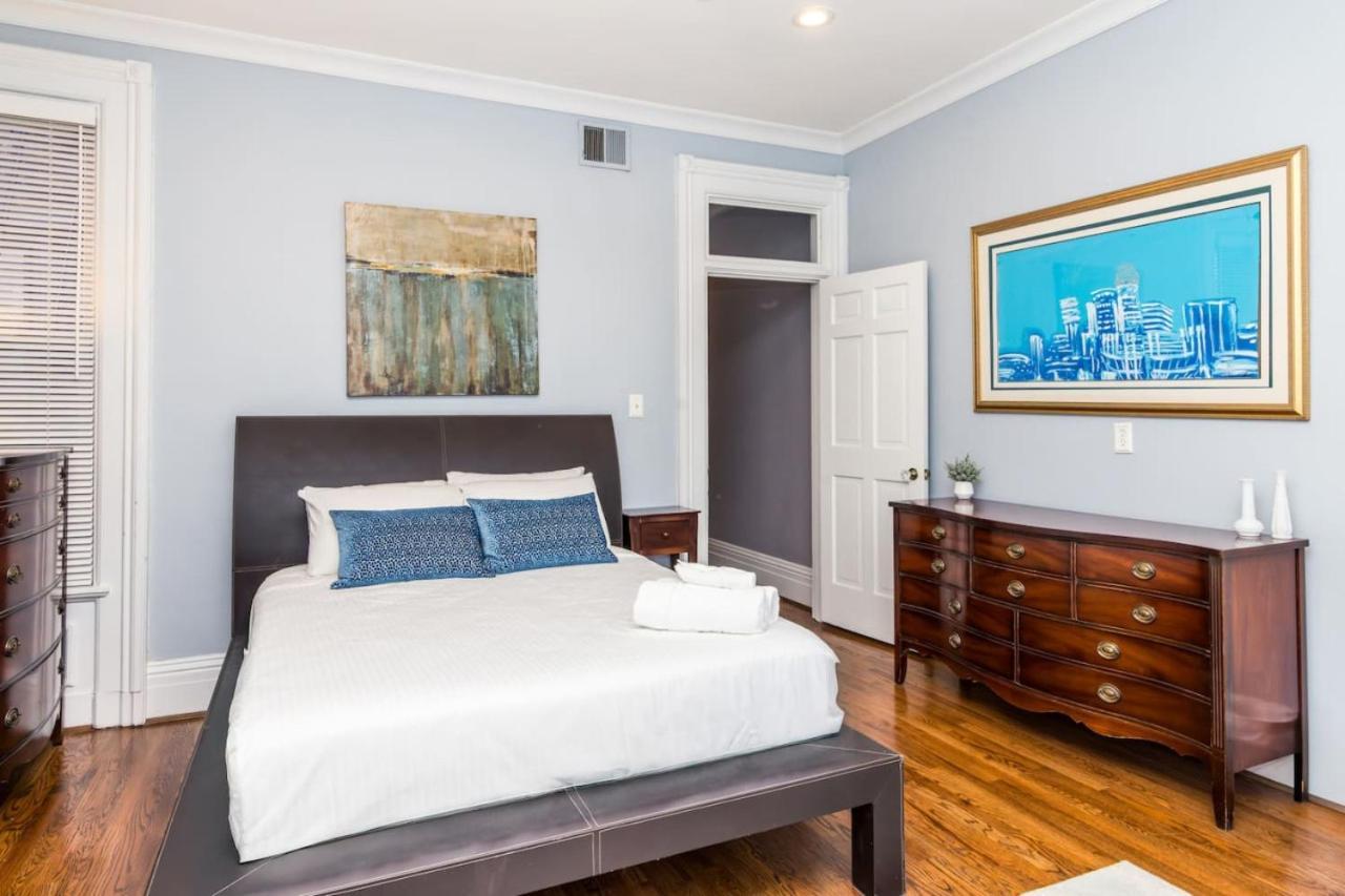 Luxury Brownstone - Walk To - Washington Park Holiday home