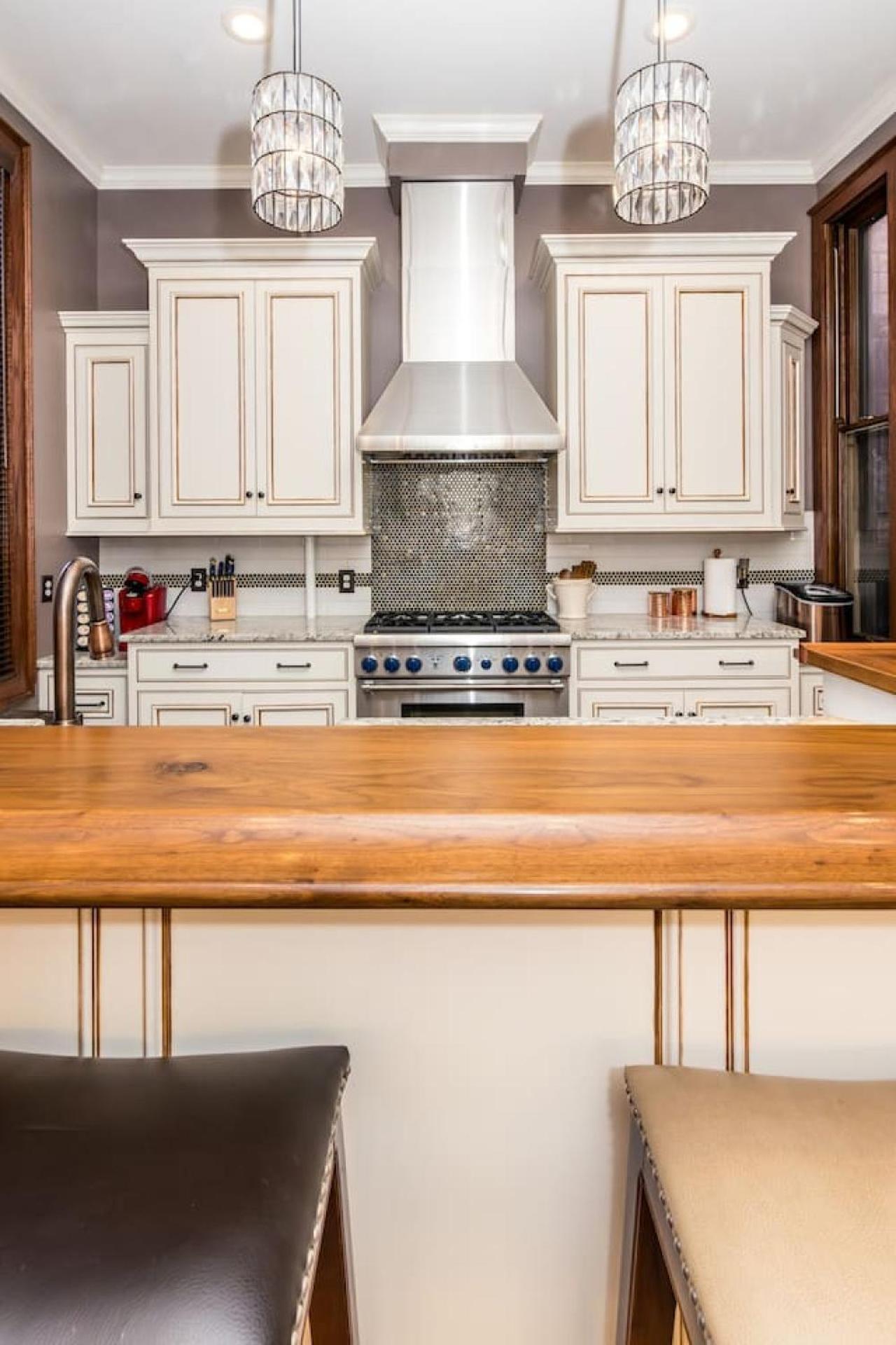 Luxury Brownstone - Walk To - Washington Park Holiday home *