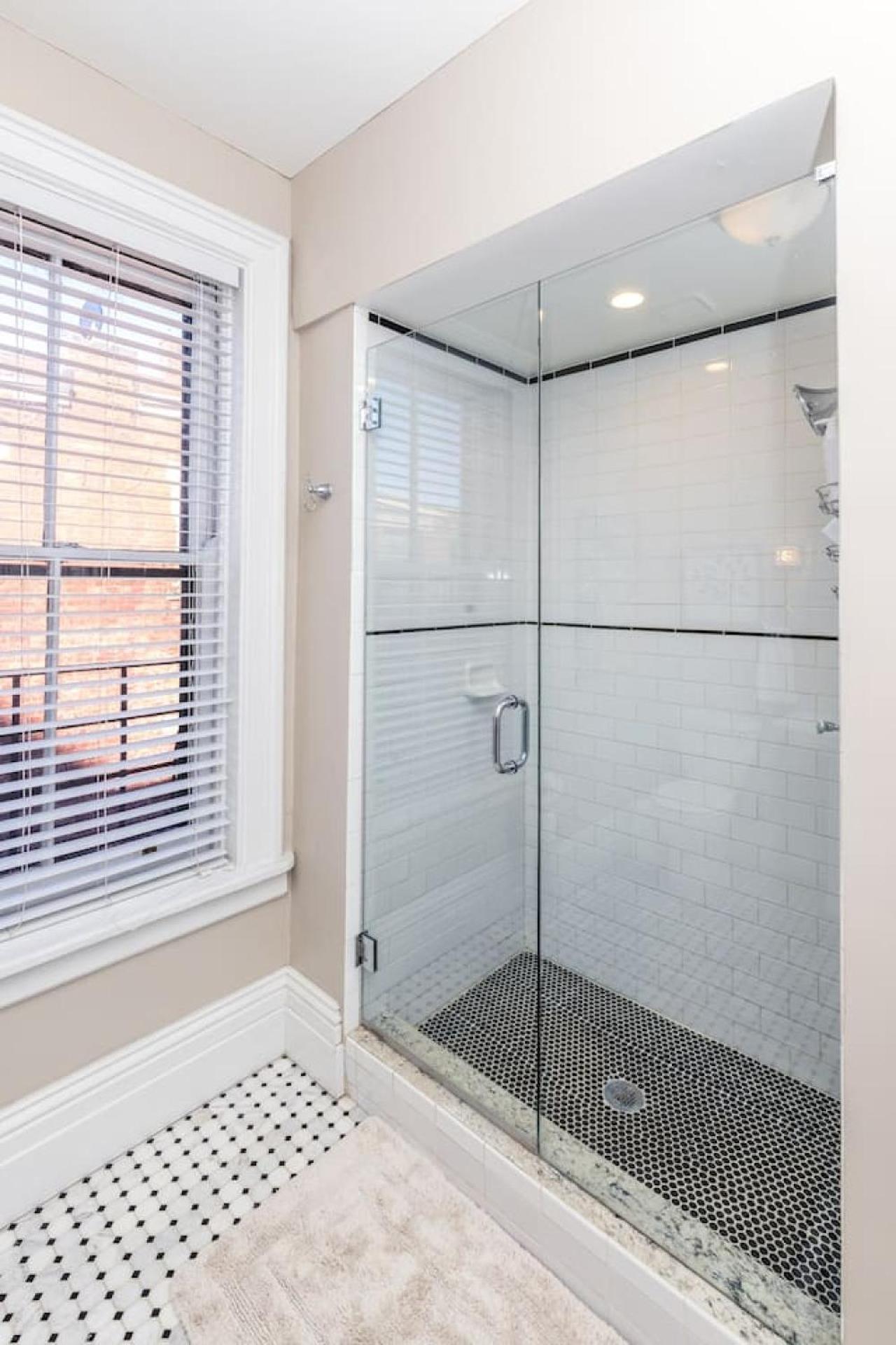 Holiday home Luxury Brownstone - Walk To - Washington Park *