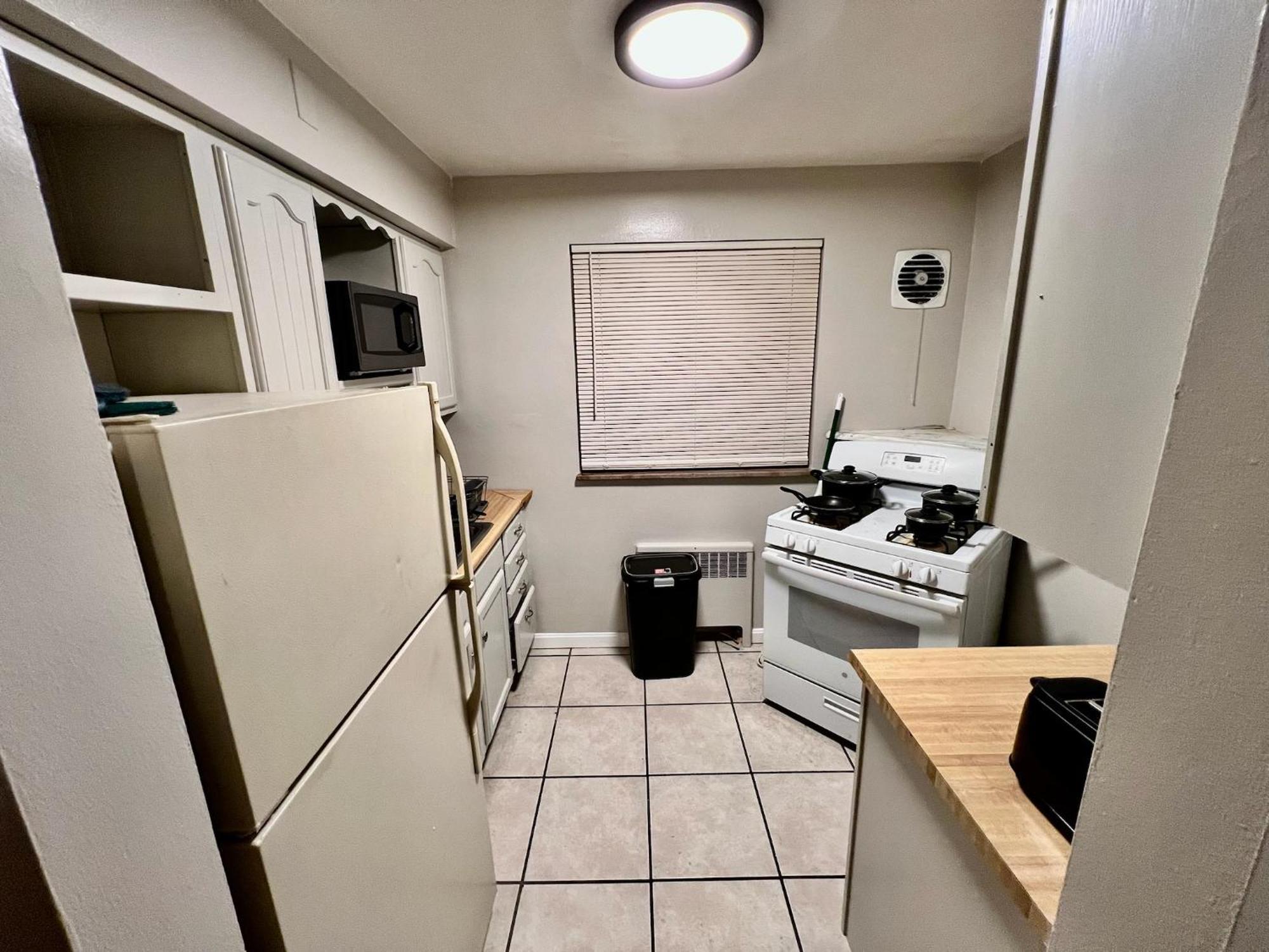 Emerald Oasis 1br 1 Ba 10 Min To Dtwn Apartment *