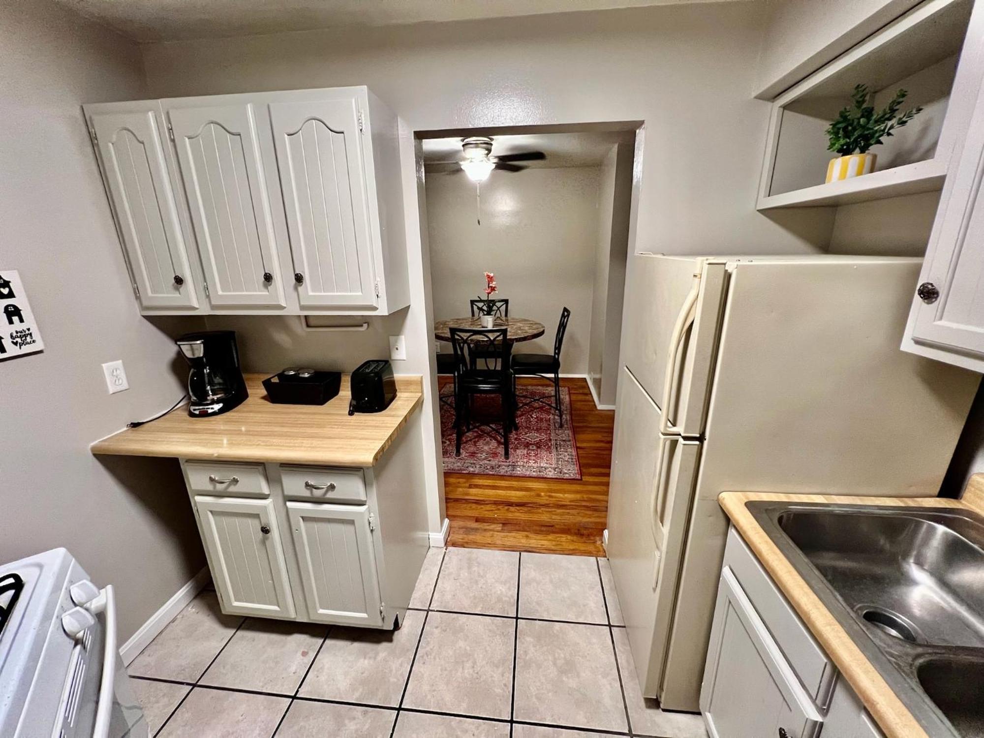 Apartment Emerald Oasis 1br 1 Ba 10 Min To Dtwn *