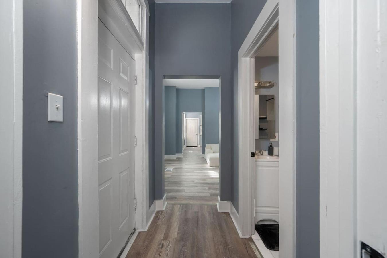 Modern 2br | Minutes From Uc & Downtown * Cincinnati
