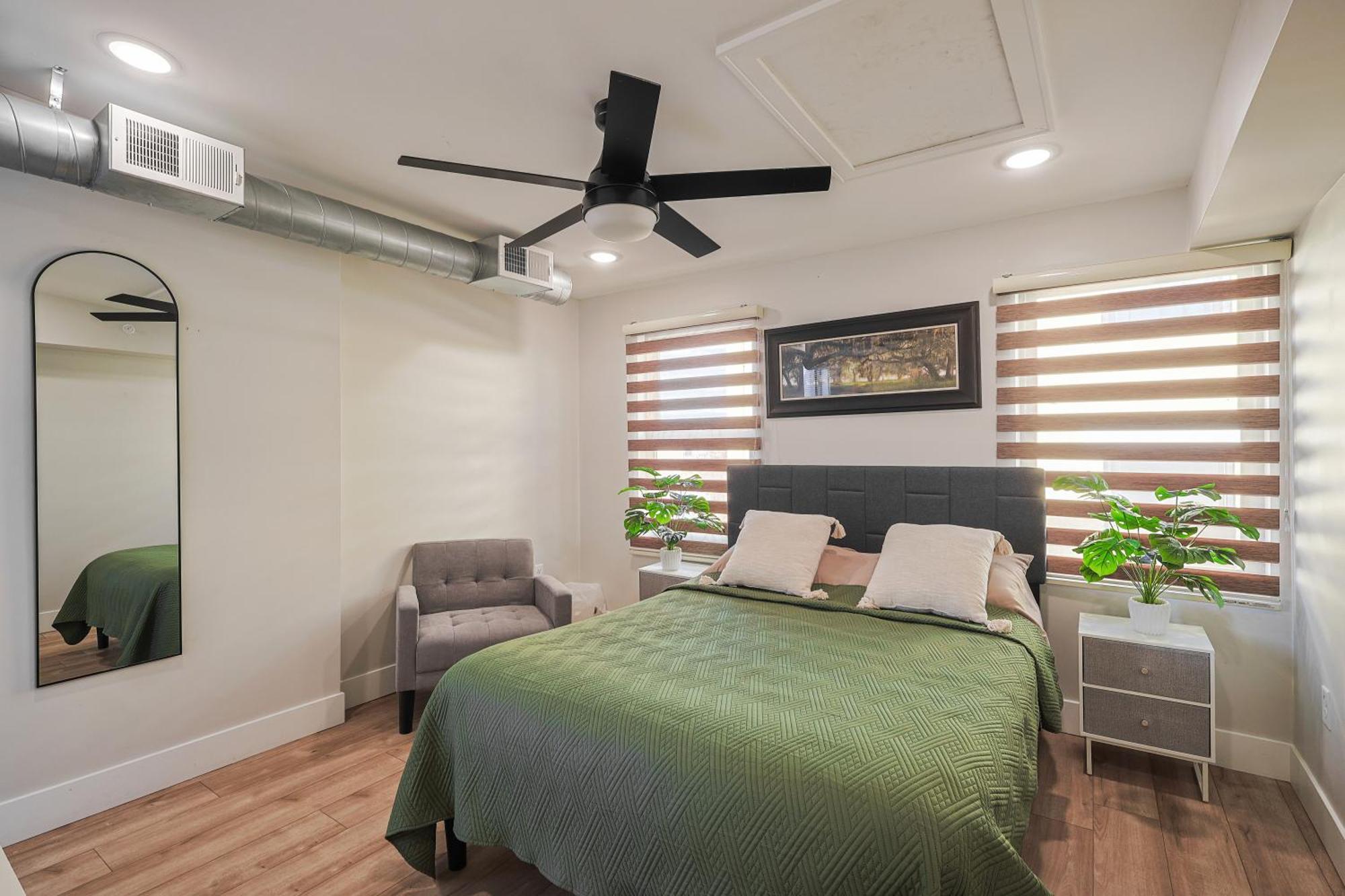 Apartment Modern & Cozy Downtown In