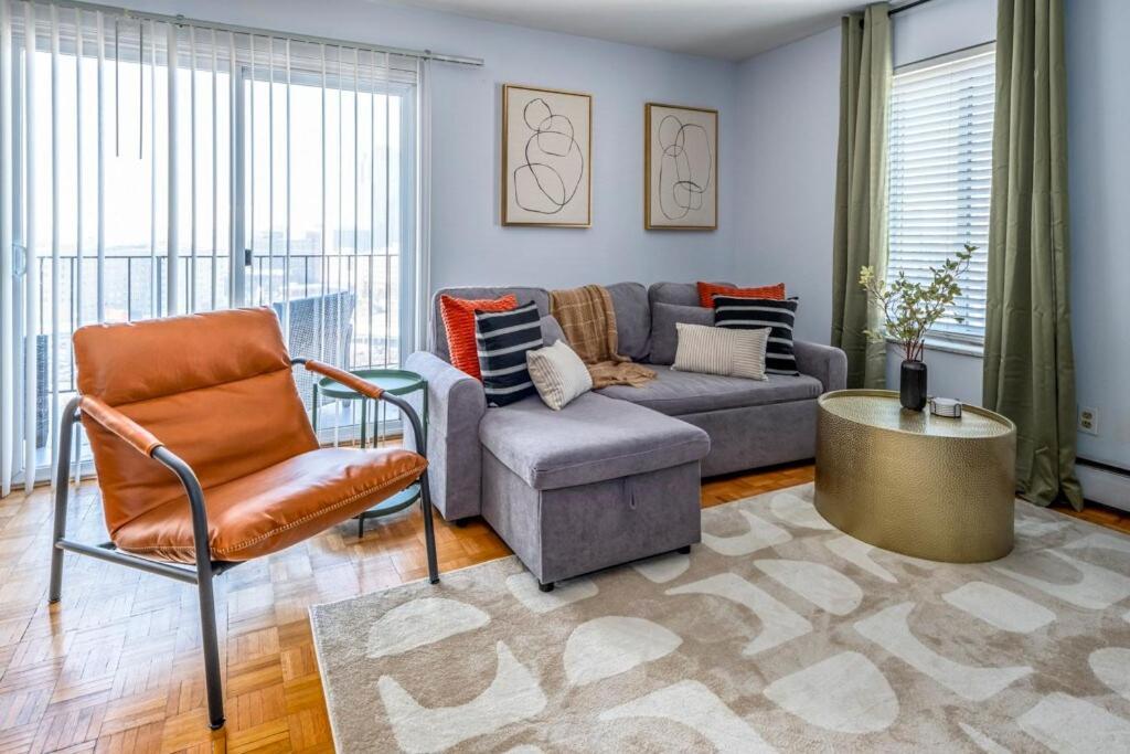Mt Adams, Stellar Views, Wifi&lux Beds, Parking Apartment Cincinnati