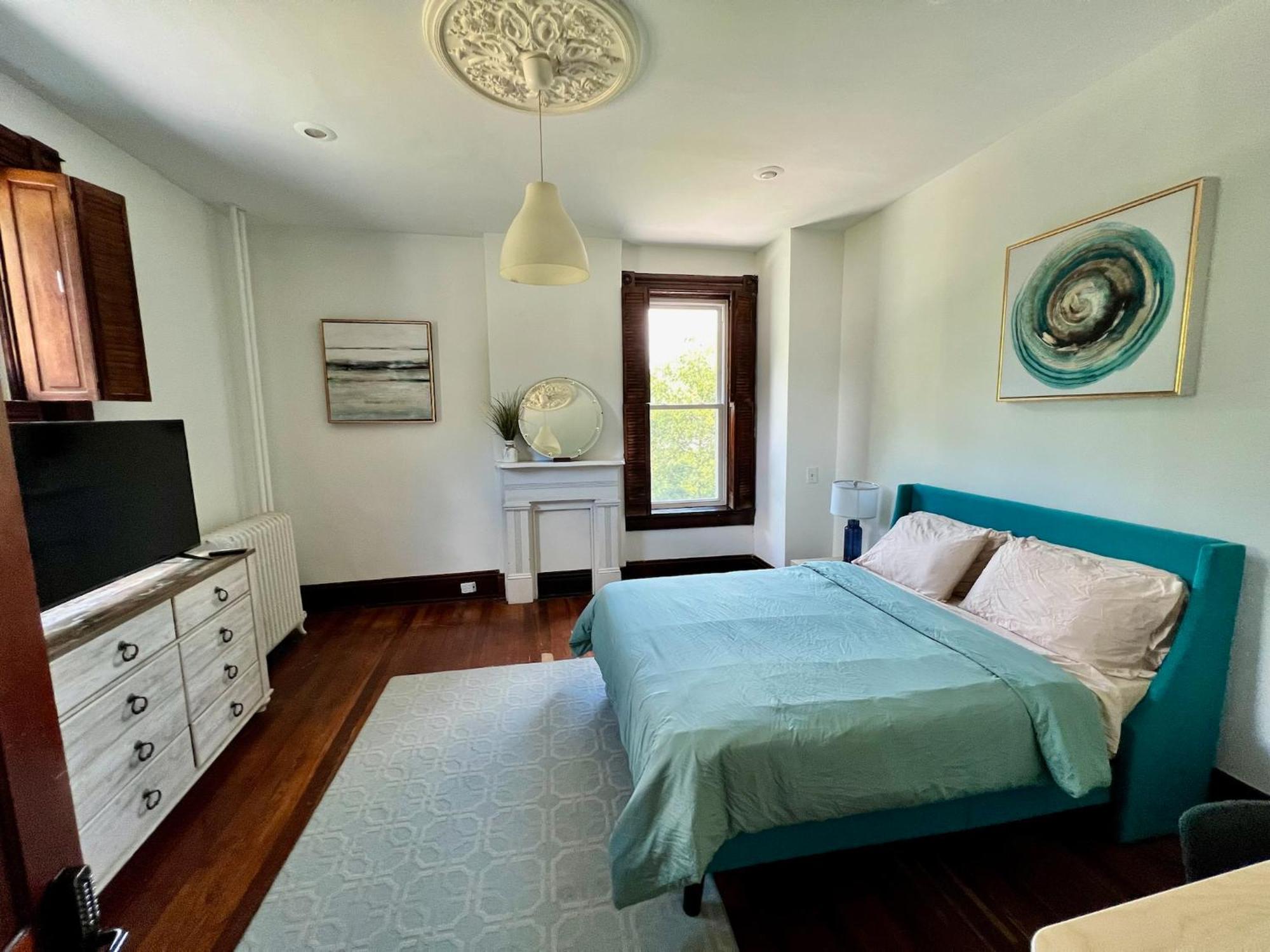 Private Bedroom 2 In Spacious House Views Holiday home *
