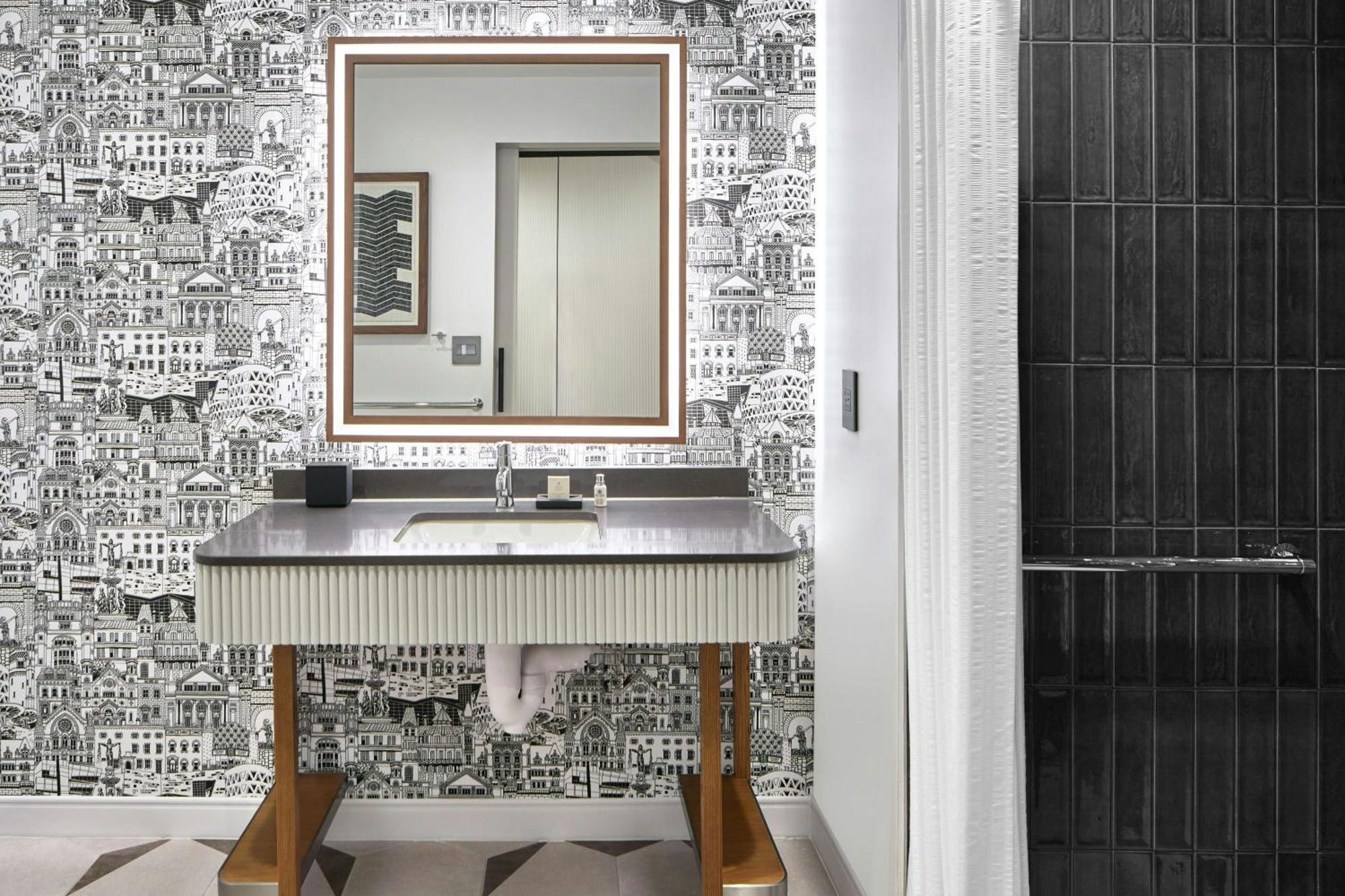 Celare, Midtown, A Tribute Portfolio Hotel Cincinnati