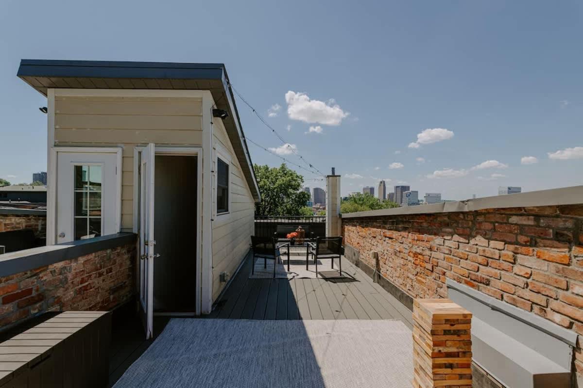 Stunning 4br Townhome Rooftop Views Holiday home Cincinnati